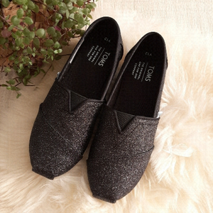 𝅺Toms Alpargatas Black Sparkly Slip on shoes size Y12